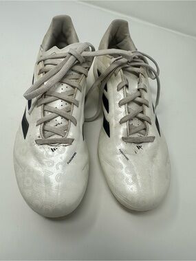 Adidas Boys White Soccer Cleats with Black Accents size 7.5